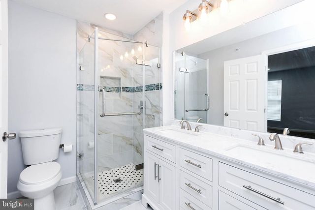 5016 IVORY WALTERS LN SE, Washington, DC 20019