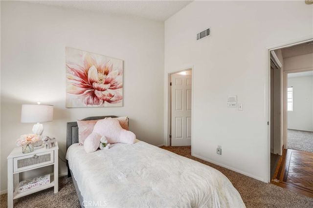 3304 Lewis, Signal Hill, CA 90755