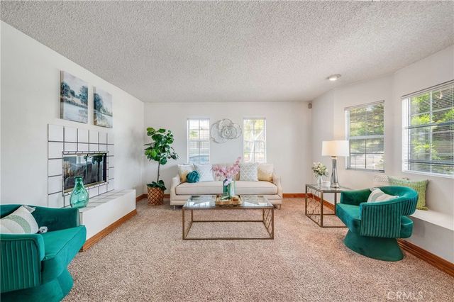 3304 Lewis, Signal Hill, CA 90755