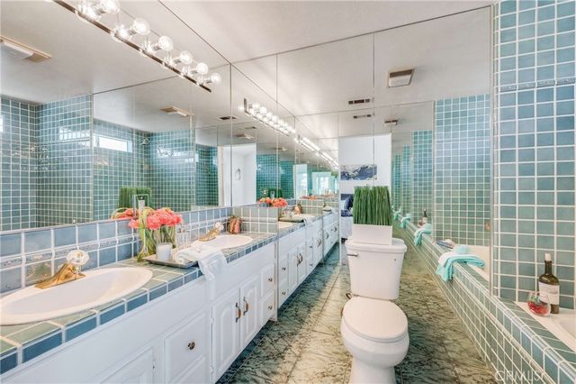 3304 Lewis, Signal Hill, CA 90755