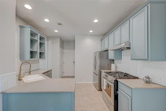 13600 Breton Ridge Street 32C, Houston, TX 77070