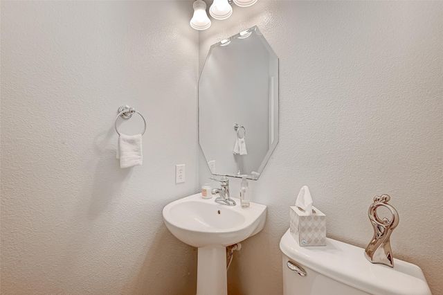 13600 Breton Ridge Street 32C, Houston, TX 77070