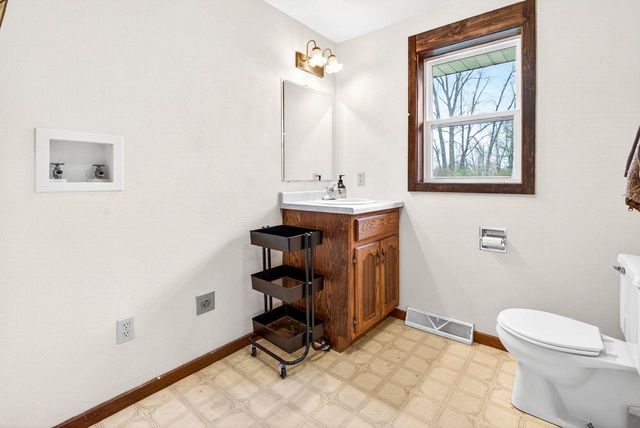 W3903 ADOLPH ROAD, Seymour, WI 54165
