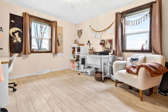 W3903 ADOLPH ROAD, Seymour, WI 54165