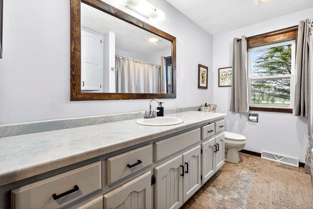 W3903 ADOLPH ROAD, Seymour, WI 54165