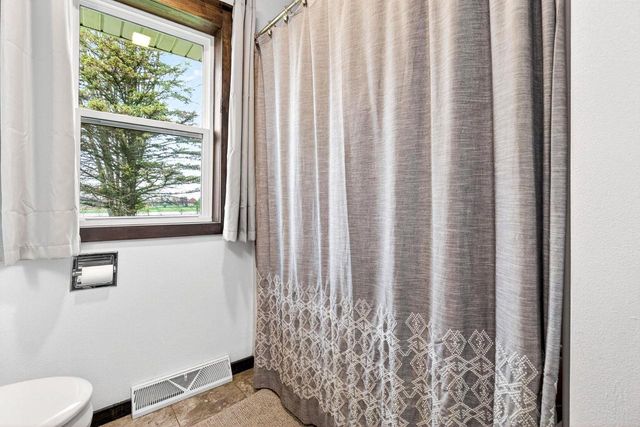 W3903 ADOLPH ROAD, Seymour, WI 54165