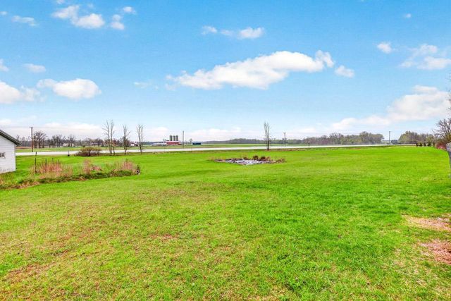 W3903 ADOLPH ROAD, Seymour, WI 54165