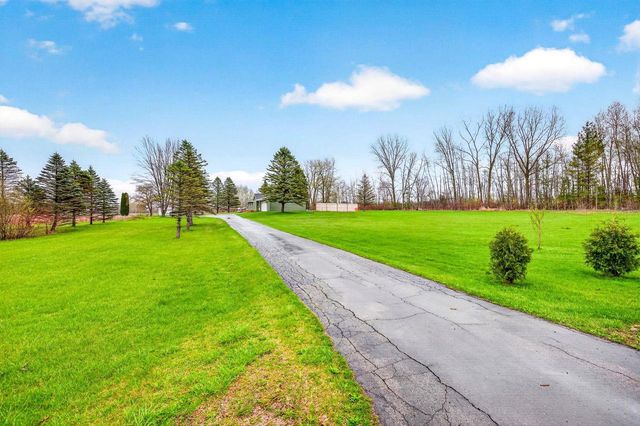 W3903 ADOLPH ROAD, Seymour, WI 54165