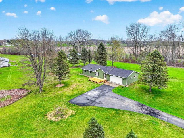 W3903 ADOLPH ROAD, Seymour, WI 54165