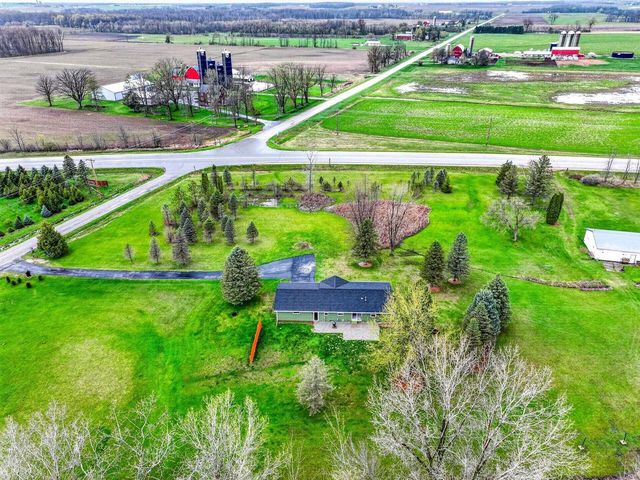 W3903 ADOLPH ROAD, Seymour, WI 54165