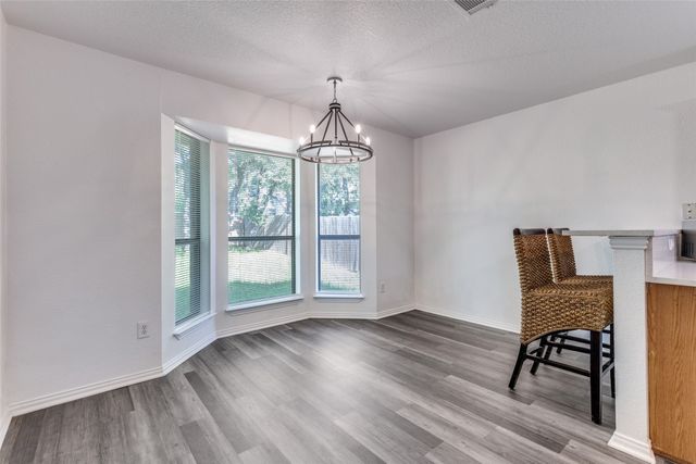 741 Oak Park Drive, Azle, TX 76020