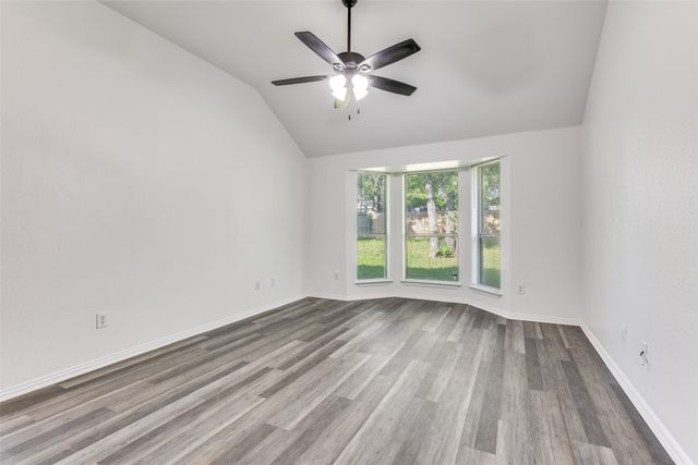 741 Oak Park Drive, Azle, TX 76020