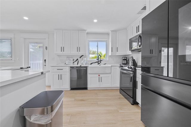 228 GLADIOLUS STREET, Anna Maria, FL 34216