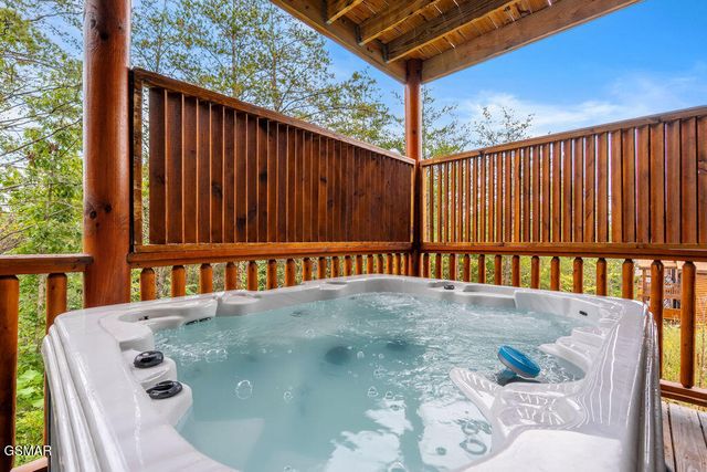 764 Bethlehem Way, Sevierville, TN 37876