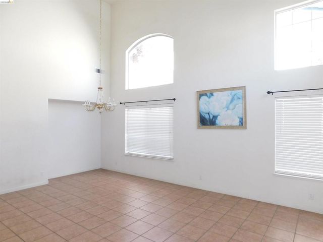 15678 Atlantus Ave, San Leandro, CA 94579