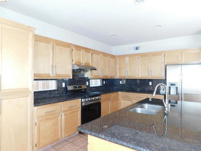 15678 Atlantus Ave, San Leandro, CA 94579