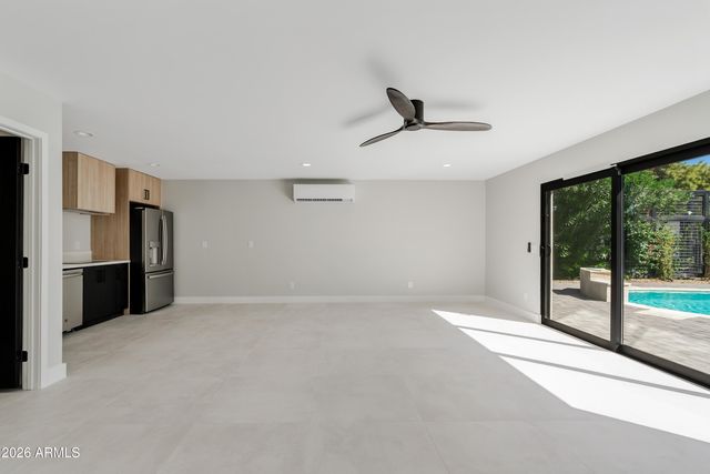 7717 N 7TH Avenue, Phoenix, AZ 85021