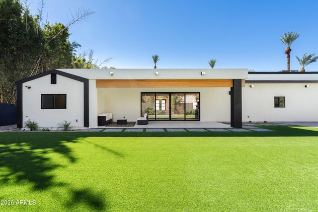 7717 N 7TH Avenue, Phoenix, AZ 85021