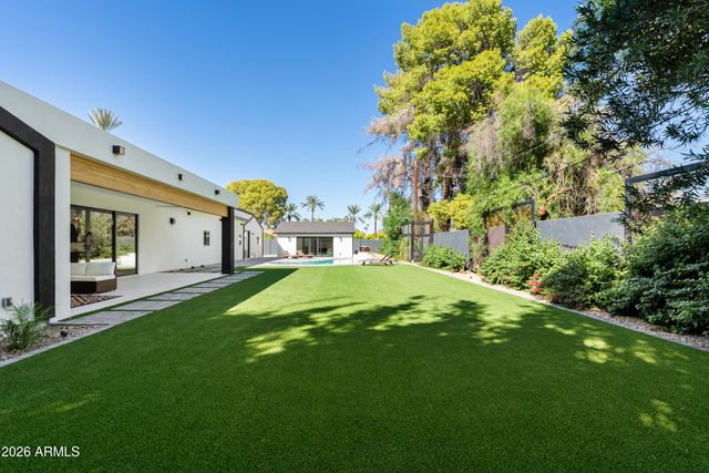 7717 N 7TH Avenue, Phoenix, AZ 85021