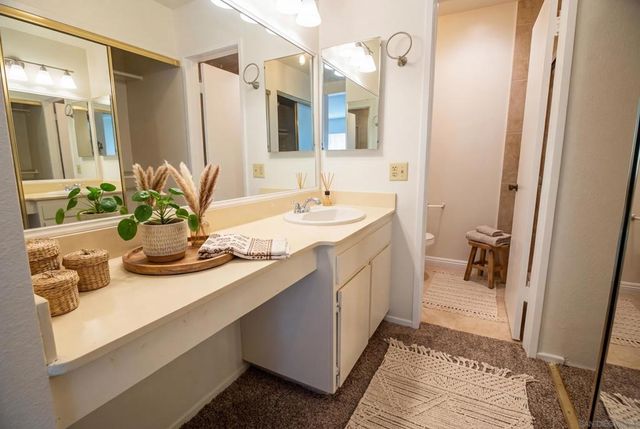 6780 Friars 373, San Diego, CA 92108