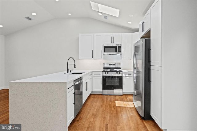 7001 BISHOP DR, Capitol Heights, MD 20743