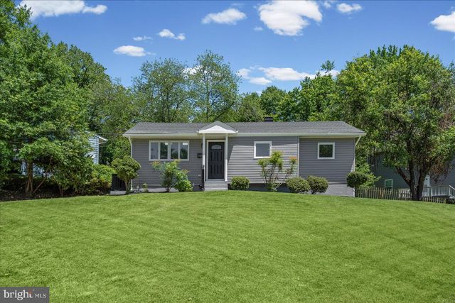 7001 BISHOP DR, Capitol Heights, MD 20743