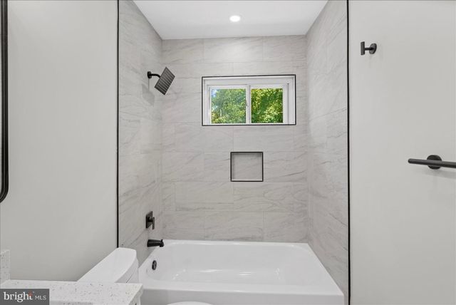 7001 BISHOP DR, Capitol Heights, MD 20743