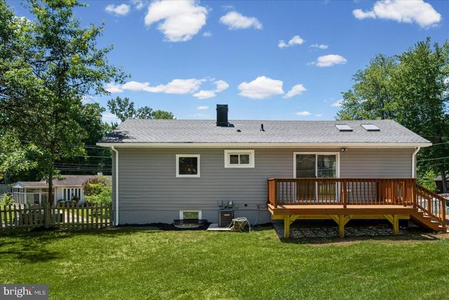 7001 BISHOP DR, Capitol Heights, MD 20743