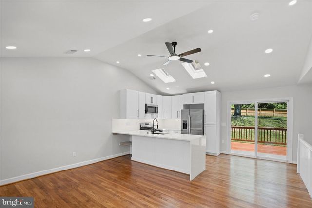 7001 BISHOP DR, Capitol Heights, MD 20743