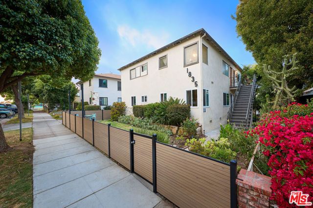 1835 7th Street D, Santa Monica, CA 90401