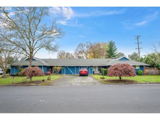 1105 OGDEN Ave, Vancouver, WA 98661