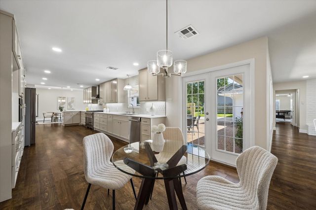 1446 Pirates Cove, Houston, TX 77058