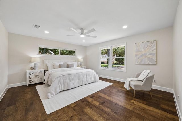 1446 Pirates Cove, Houston, TX 77058