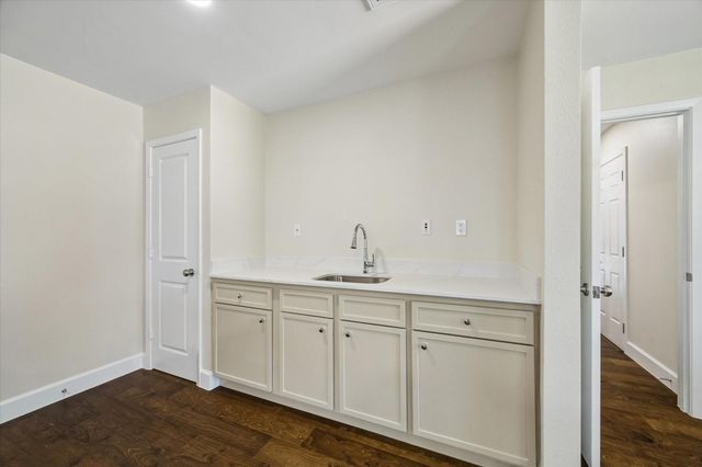 1446 Pirates Cove, Houston, TX 77058