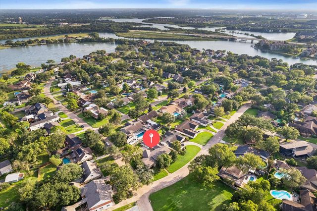 1446 Pirates Cove, Houston, TX 77058