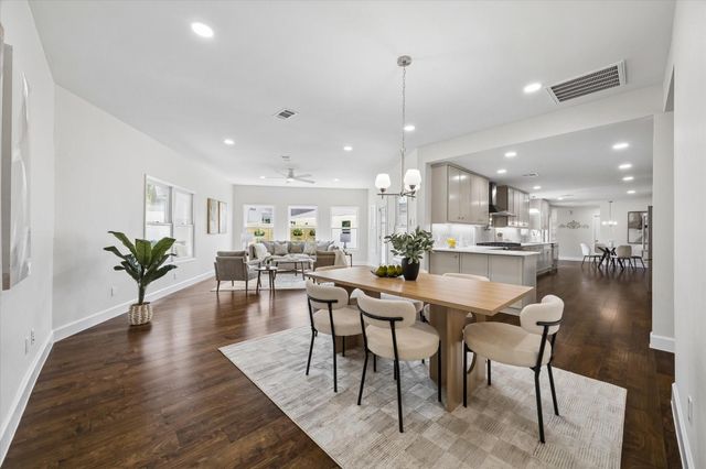 1446 Pirates Cove, Houston, TX 77058