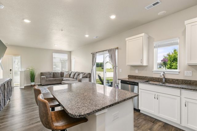 831 NE Bowman Drive, Waukee, IA 50263