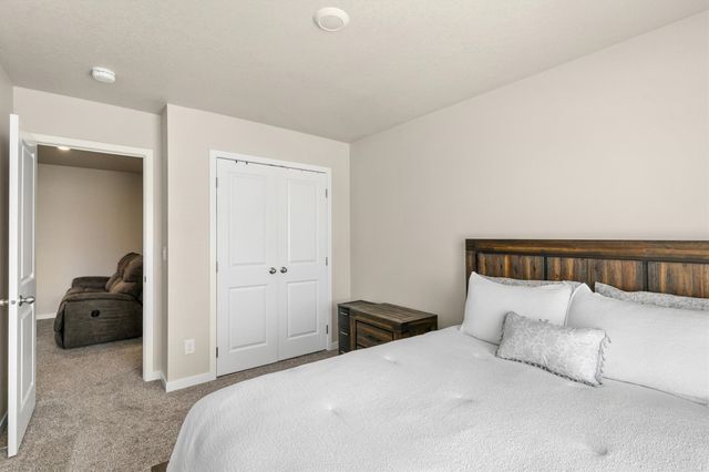 831 NE Bowman Drive, Waukee, IA 50263