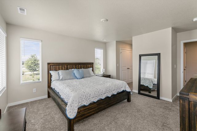 831 NE Bowman Drive, Waukee, IA 50263