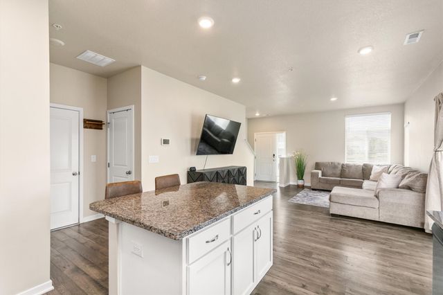 831 NE Bowman Drive, Waukee, IA 50263