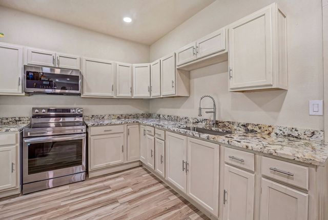 314 N Harding Street, Fort Worth, TX 76102