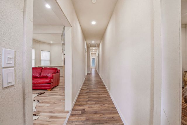 314 N Harding Street, Fort Worth, TX 76102