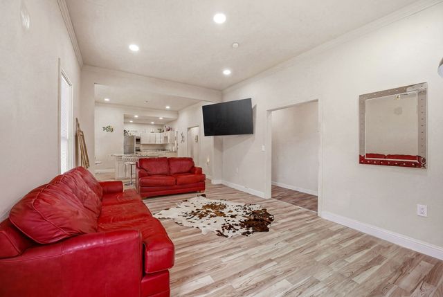 314 N Harding Street, Fort Worth, TX 76102