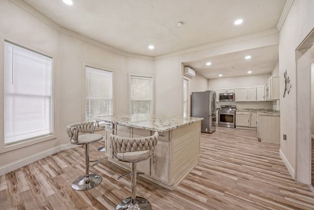 314 N Harding Street, Fort Worth, TX 76102