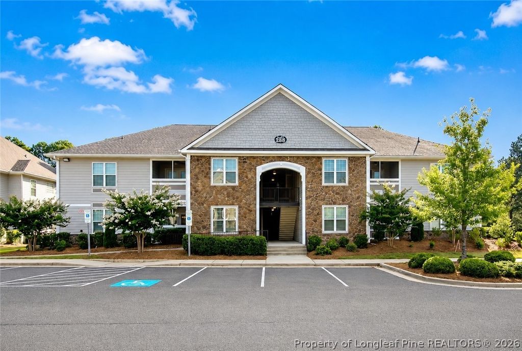 288 Gallery Drive 204, Spring Lake, NC 28390 — exterior