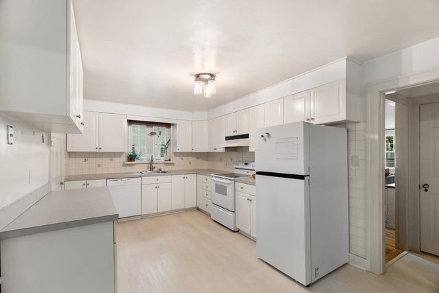 67 Ellsworth Rd, Peabody, MA 01960