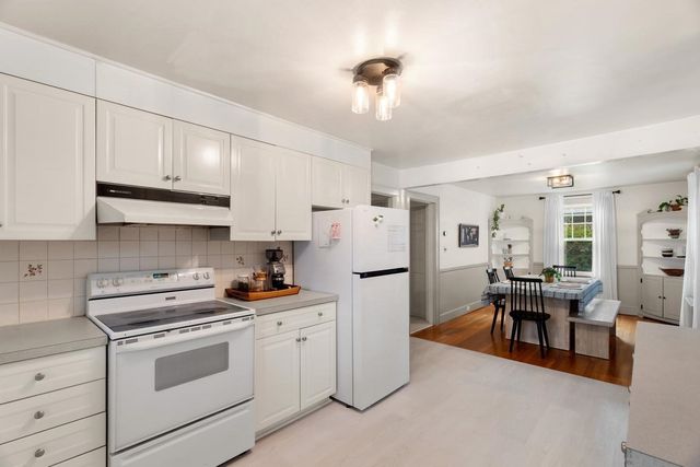 67 Ellsworth Rd, Peabody, MA 01960