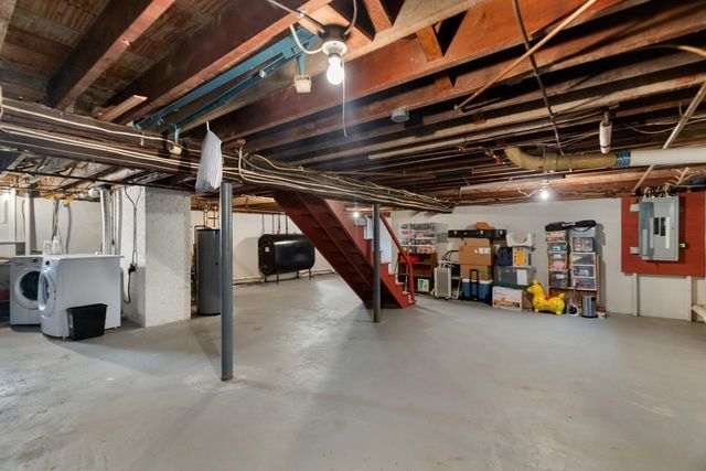 67 Ellsworth Rd, Peabody, MA 01960