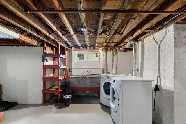 67 Ellsworth Rd, Peabody, MA 01960
