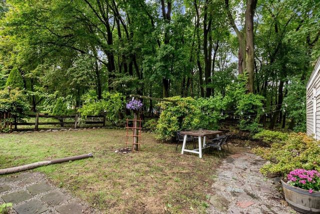 67 Ellsworth Rd, Peabody, MA 01960